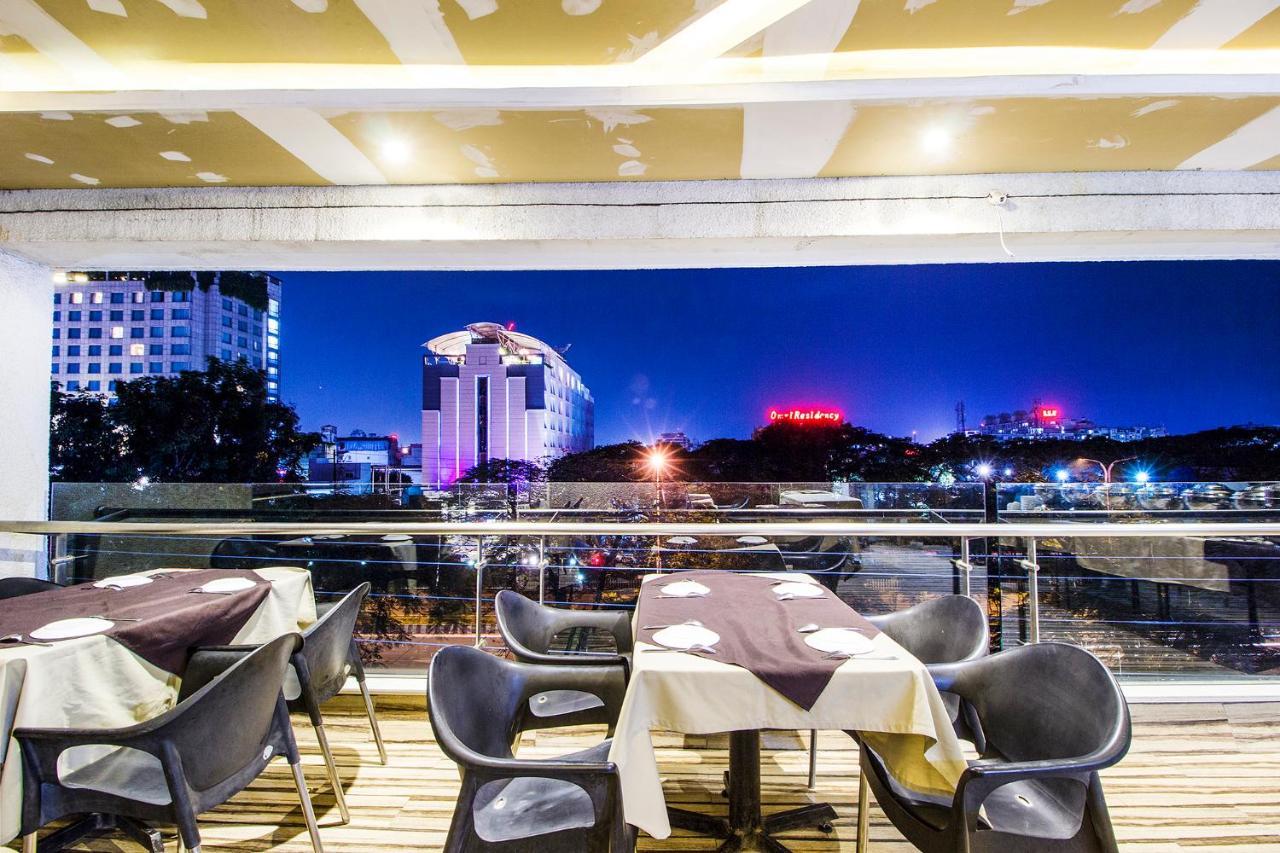 Fabhotel Prime Avenue Indaur Kültér fotó